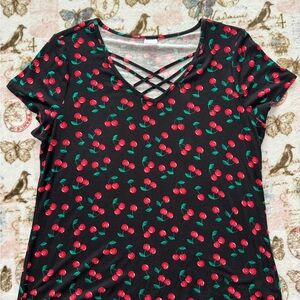 No Boundaries Black Cherry Print Criss-Cross V-Neck Top - Size XL (15-17)